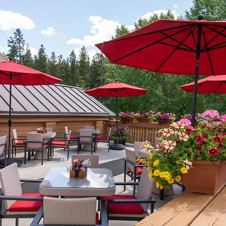 Banff Rocky Mountain Resort Exterior foto